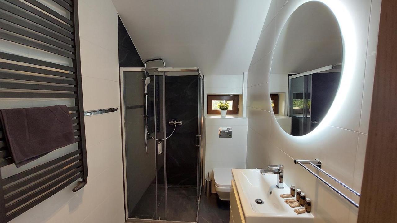 Apartamenty Starowiejska 39, Ryczow - 10Km Od Zator Energylandia Экстерьер фото