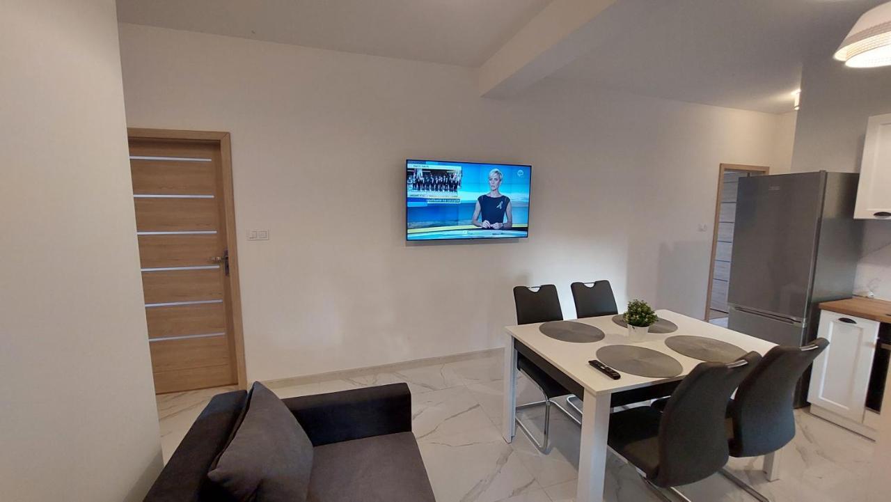 Apartamenty Starowiejska 39, Ryczow - 10Km Od Zator Energylandia Экстерьер фото