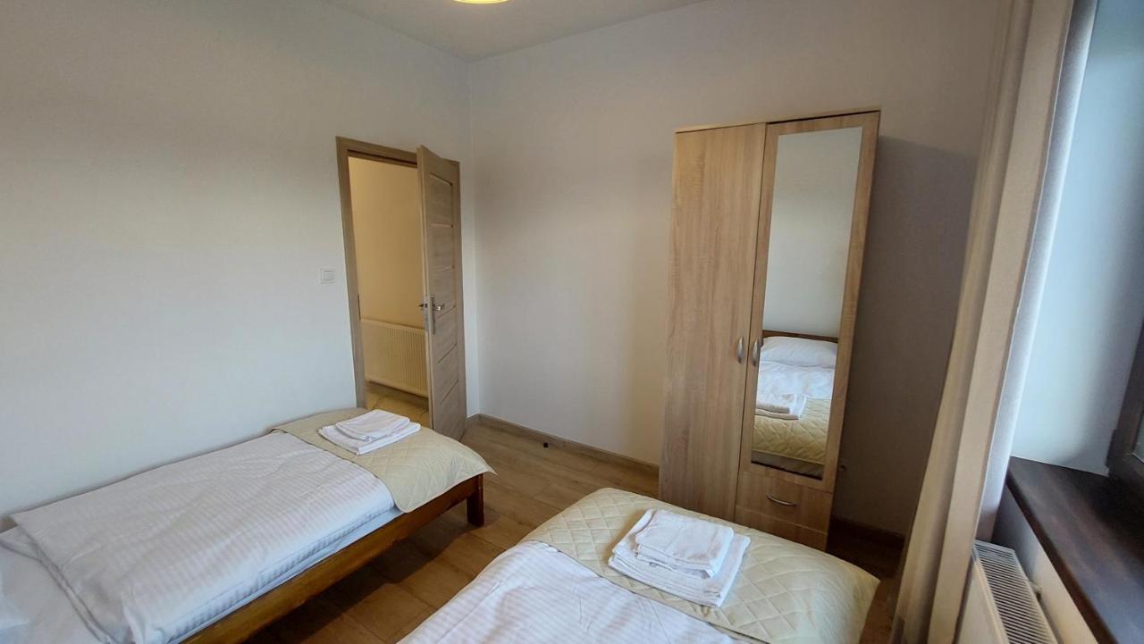 Apartamenty Starowiejska 39, Ryczow - 10Km Od Zator Energylandia Экстерьер фото