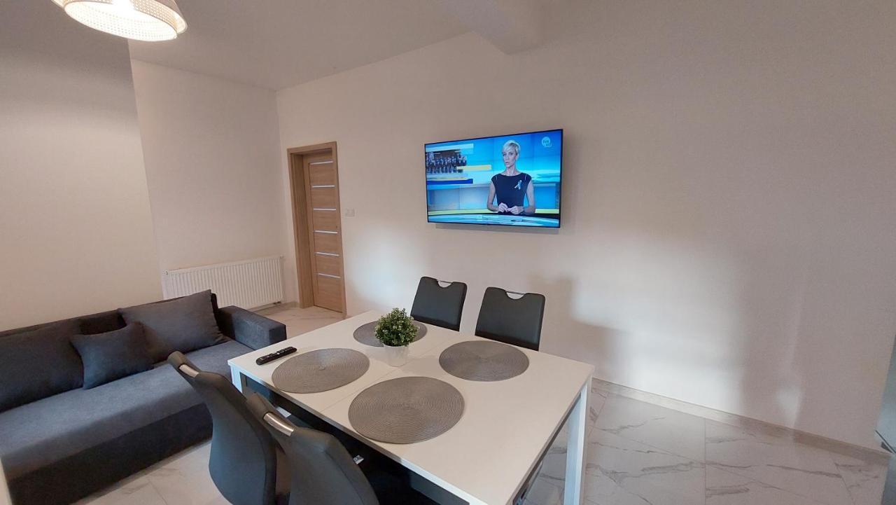 Apartamenty Starowiejska 39, Ryczow - 10Km Od Zator Energylandia Экстерьер фото
